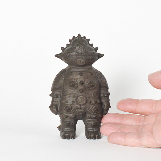 ともだち初号機 焼締 | 多肉植物・特別な鉢の販売 | トーキー | TOKY