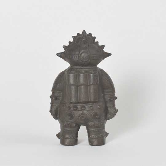 ともだち初号機 焼締 | 多肉植物・特別な鉢の販売 | トーキー | TOKY