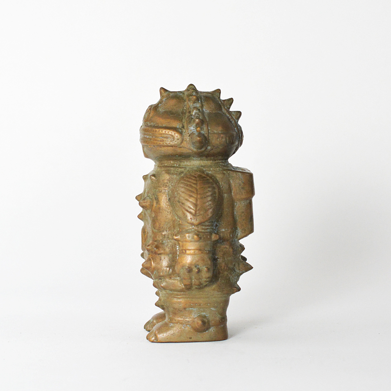 ともだち初号機 黒錆 ともだち初号機 黒錆 | 多肉植物・特別な鉢の販売 | トーキー | TOKY