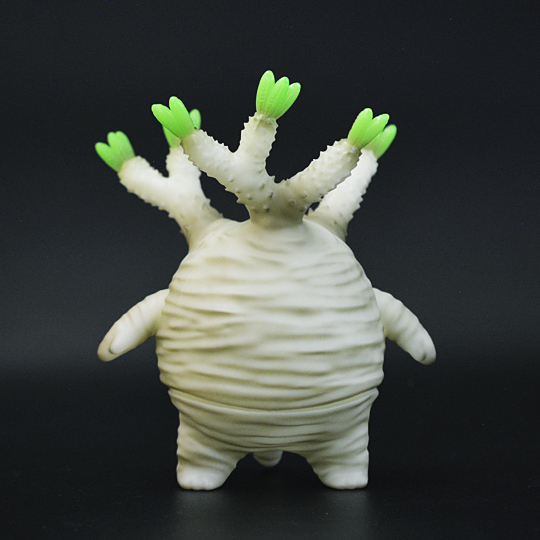 蓄光ボディのグラキリスちゃんソフビ