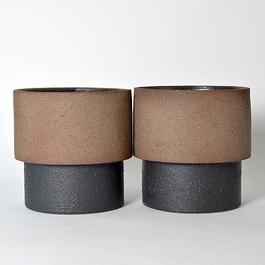 焼きものの特性上、釉薬の雰囲気など個体差があります。<br>予めご了承ください