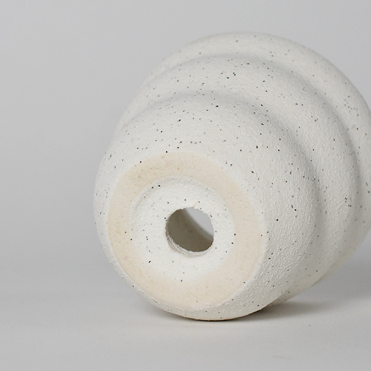 底穴も開いています