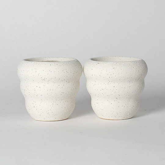 素材の特性上、表面の色合いや雰囲気など個体差があります。<br>ご了承ください