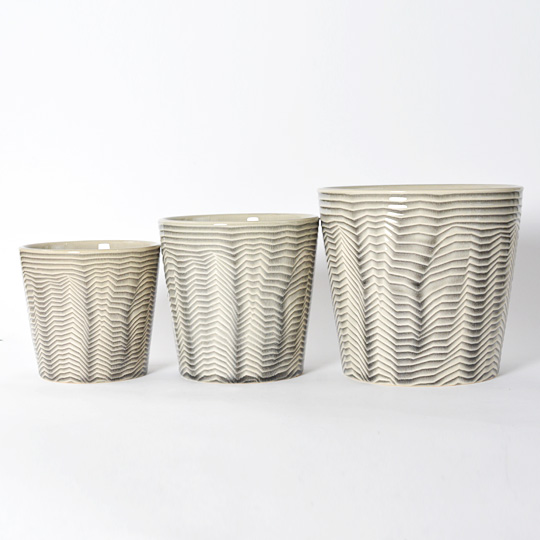 左側からSサイズ、Mサイズ、Lサイズ