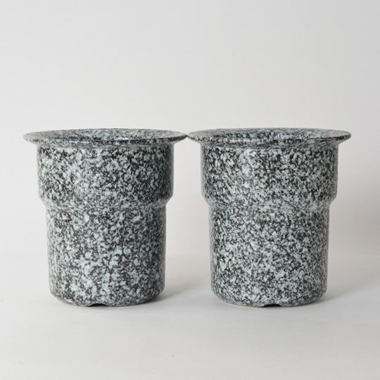 Obscure Pot M (Gray) | 多肉植物・特別な鉢の販売 | トーキー | TOKY